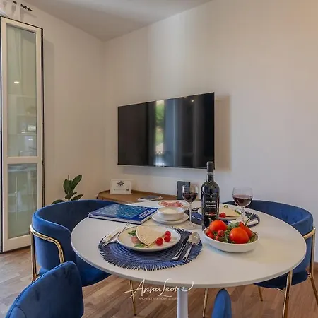 Stella Placidia Prestigious And Elegant Historic Center, Parking Appartement Ravenne